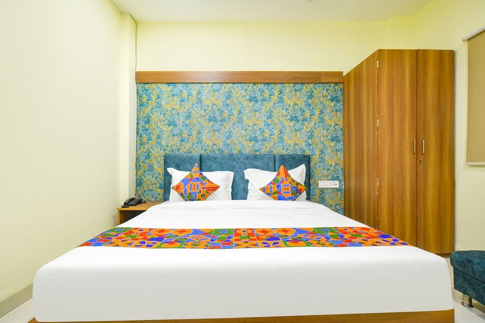 Индаур: FabHotel Grand Giriraj