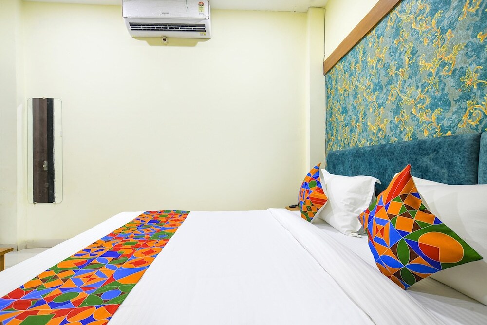 Индаур: FabHotel Grand Giriraj