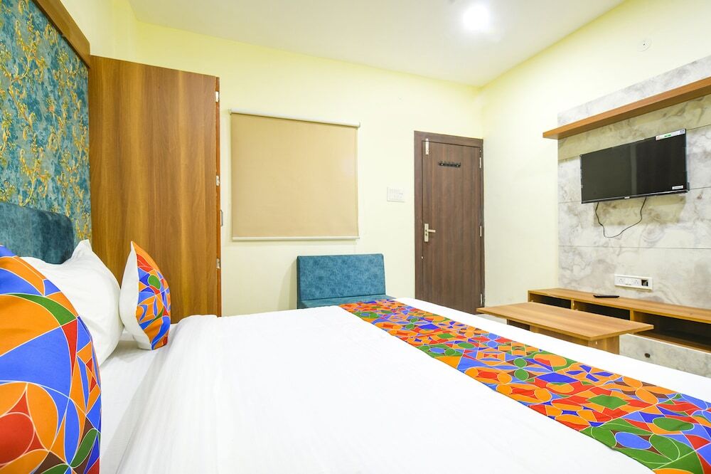 Индаур: FabHotel Grand Giriraj