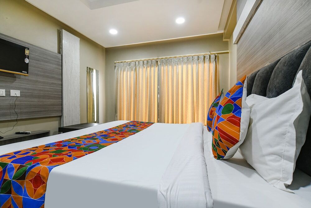 Индаур: Fabhotel Classic Inn