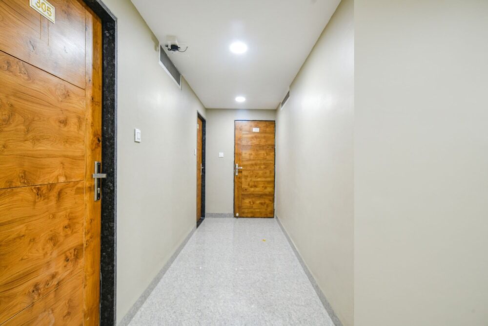 Индаур: Fabhotel Classic Inn