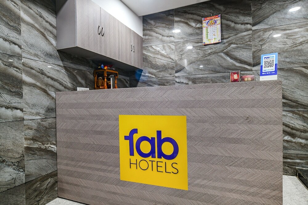 Индаур: Fabhotel Classic Inn