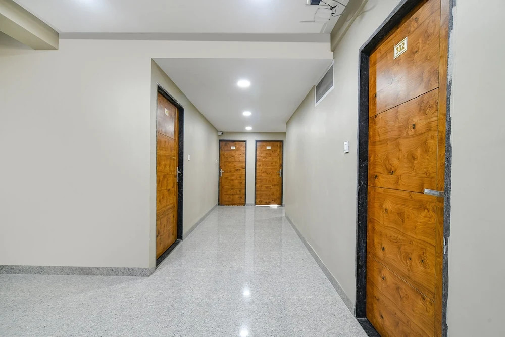 Индаур: Fabhotel Classic Inn