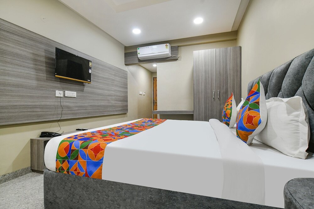 Индаур: Fabhotel Classic Inn