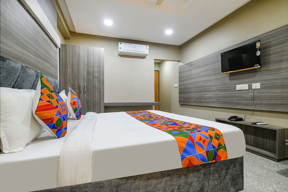Индаур: Fabhotel Classic Inn