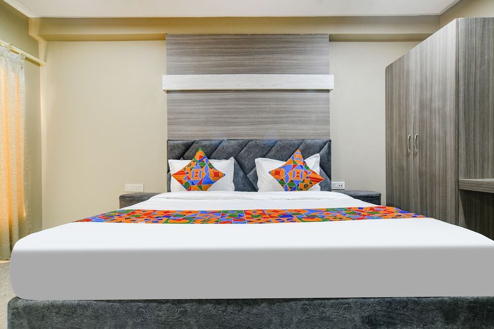 Индаур: Fabhotel Classic Inn