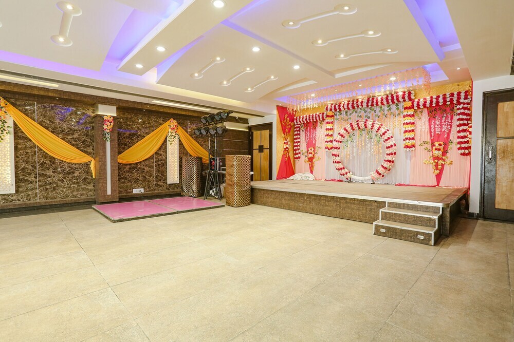 Канпур: Fabhotel Mng