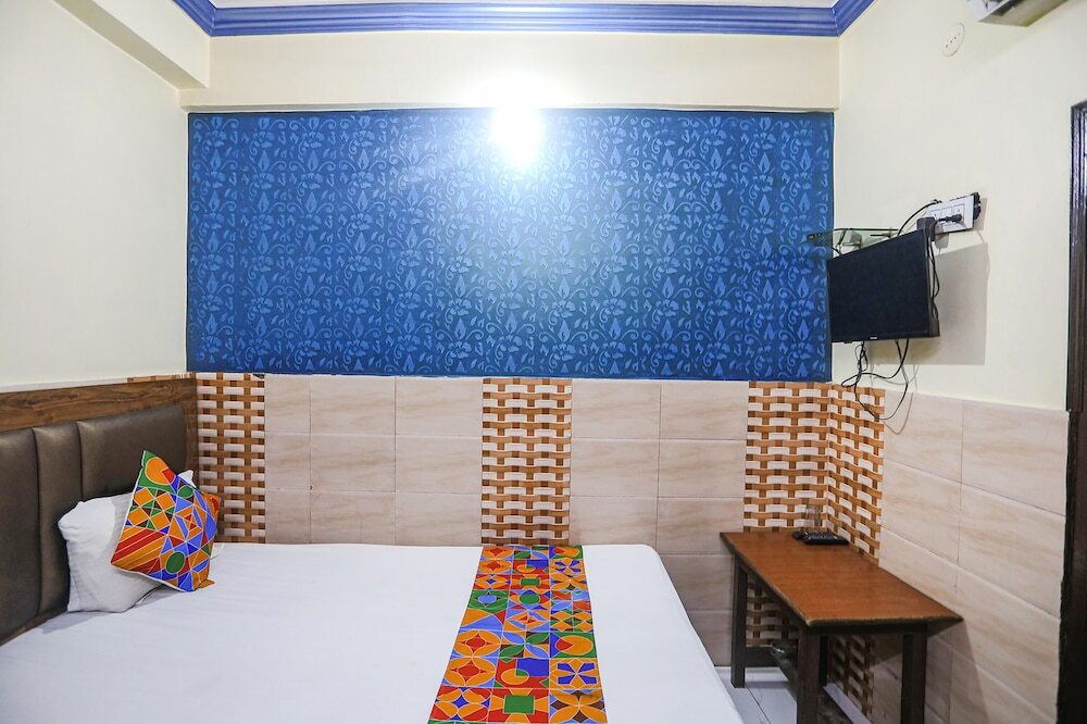 Канпур: Fabexpress Kanha Dham