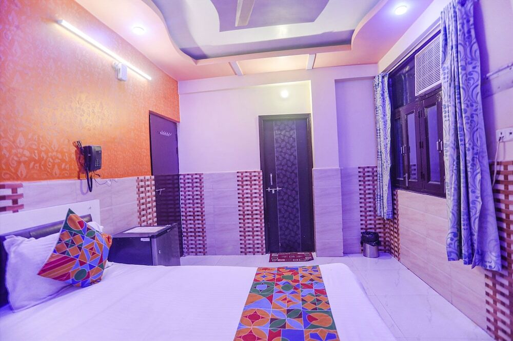 Канпур: Fabexpress Kanha Dham