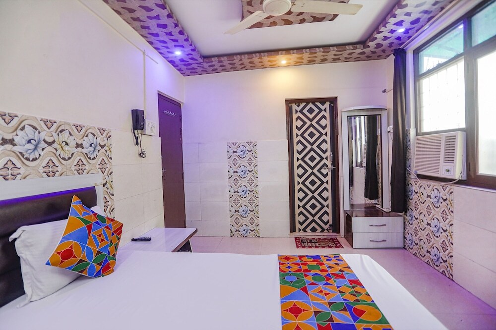Канпур: Fabexpress Kanha Dham