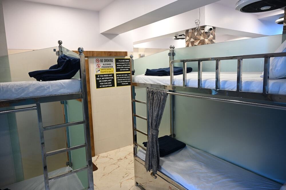 Мумбаи: Sagar Dormitory Andheri - Nearest to Andheri Railway Station West