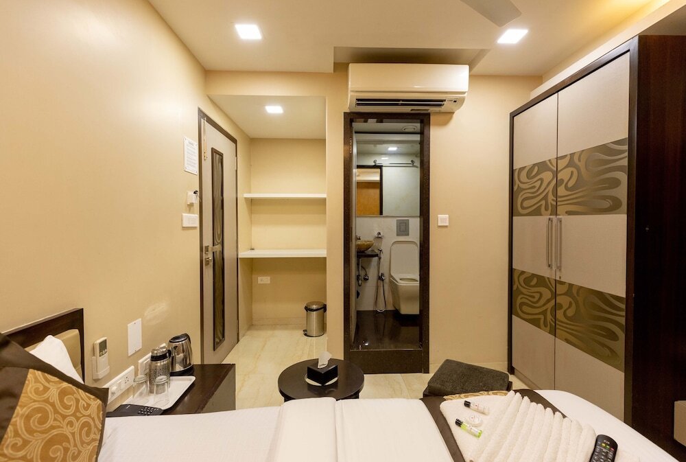 Мумбаи: The Majlis Hotel - Near Taj Hotel Colaba