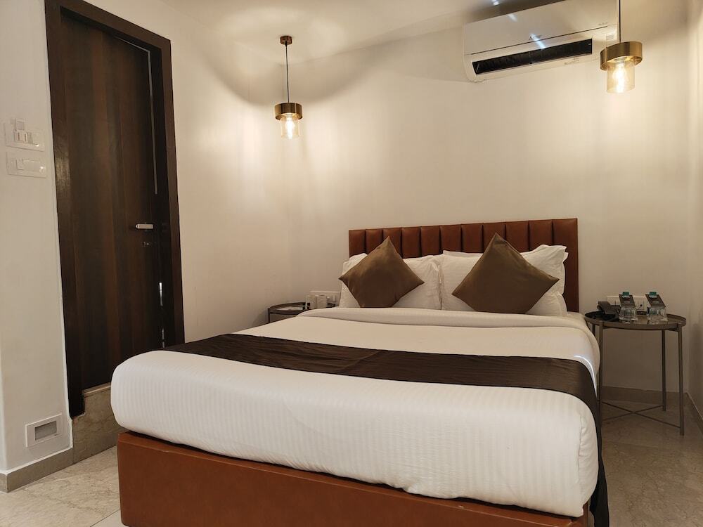 Мумбаи: The Majlis Hotel - Near Taj Hotel Colaba