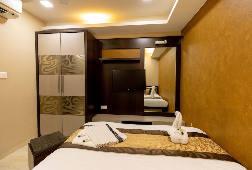 Мумбаи: The Majlis Hotel - Near Taj Hotel Colaba
