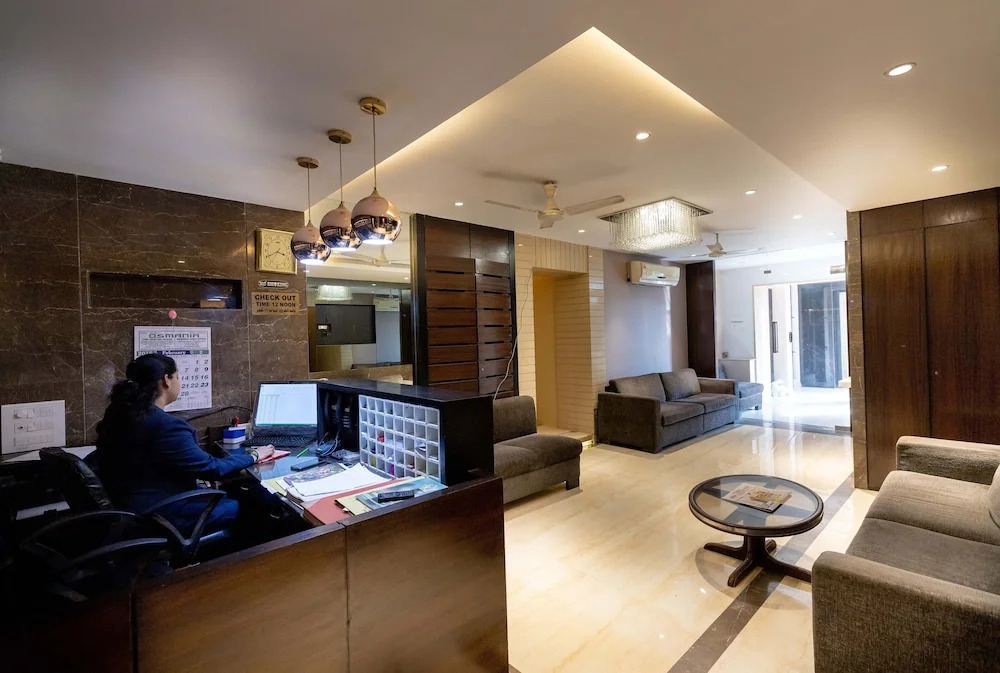 Мумбаи: The Majlis Hotel - Near Taj Hotel Colaba