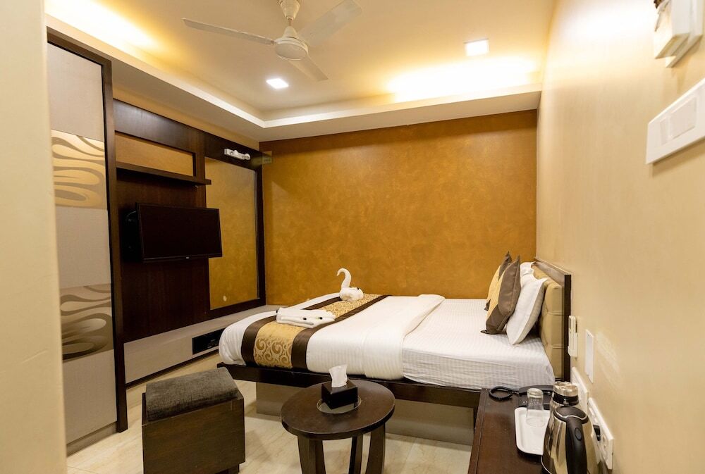 Мумбаи: The Majlis Hotel - Near Taj Hotel Colaba