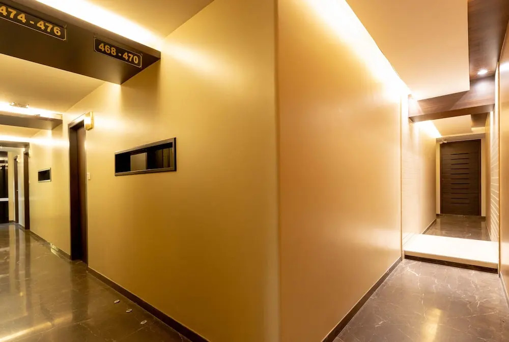 Мумбаи: The Majlis Hotel - Near Taj Hotel Colaba