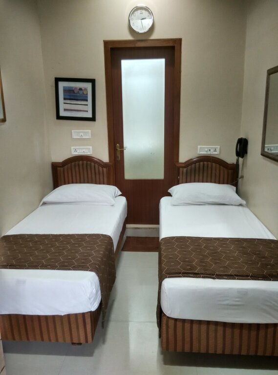 Мумбаи: Hotel Elphinstone Annexe