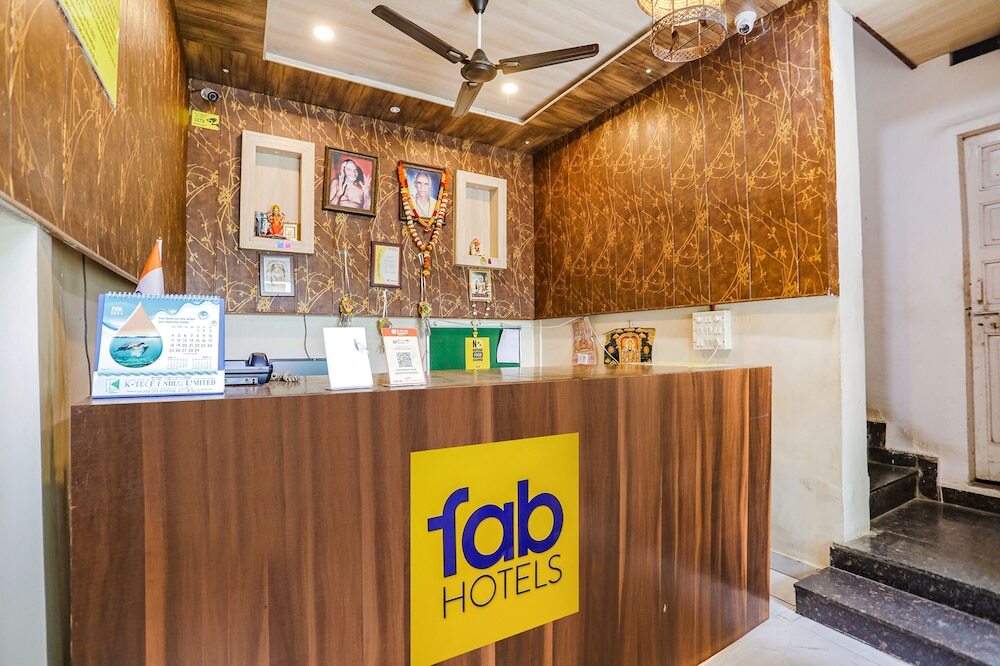 Нагпур: Fabexpress Girija Inn