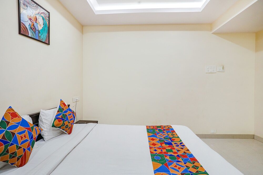 Нагпур: Fabexpress Girija Inn