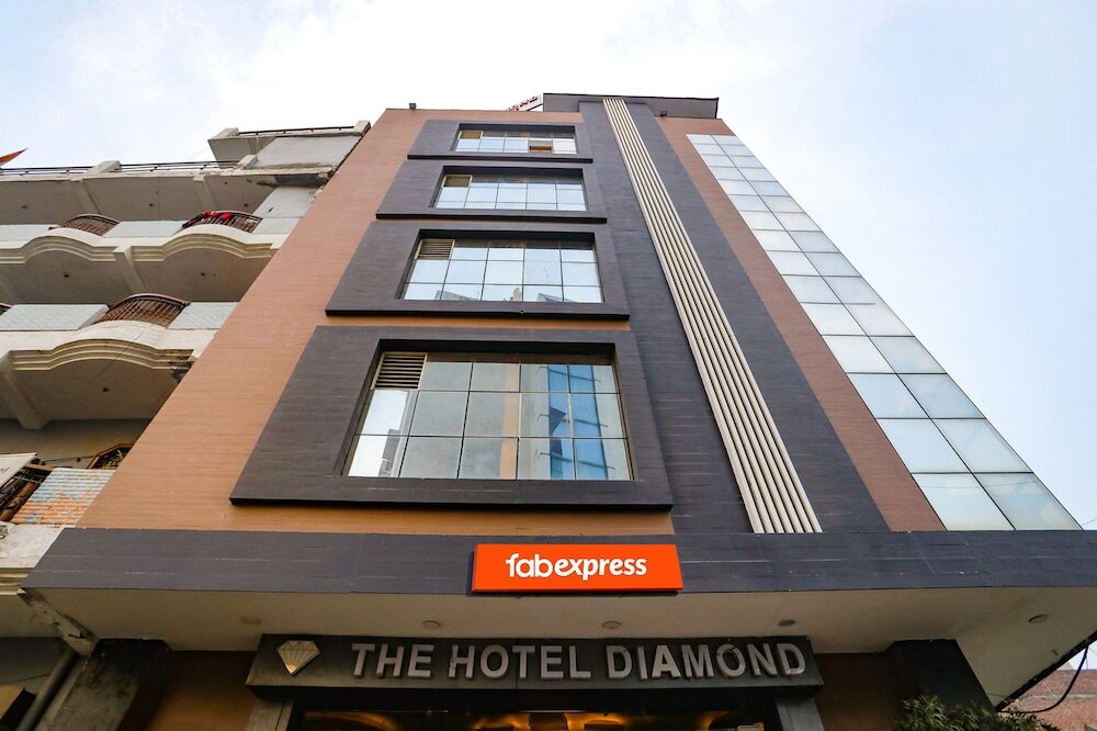 Газиабад: FabHotel The Diamond