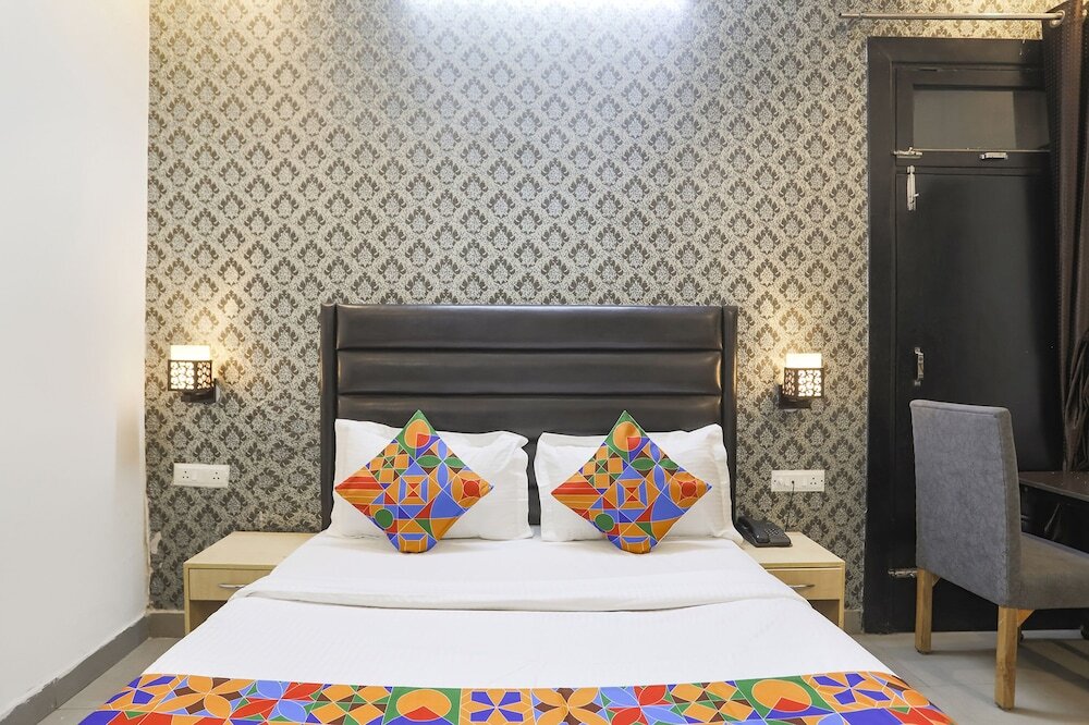 Газиабад: FabHotel The Diamond