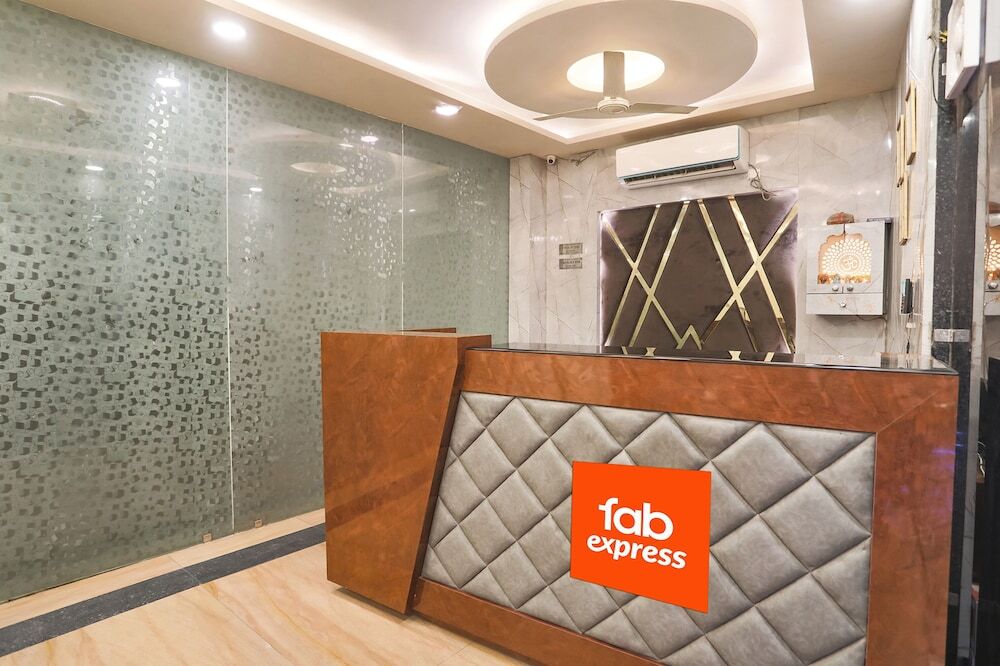 Газиабад: FabHotel The Diamond