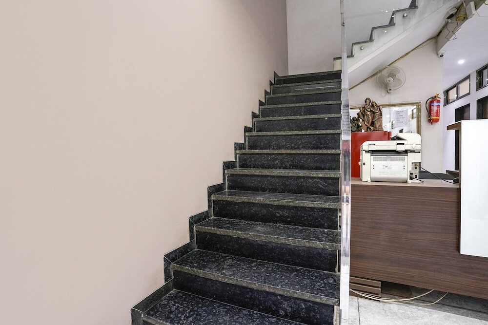 Сурат: Fabexpress Ospite