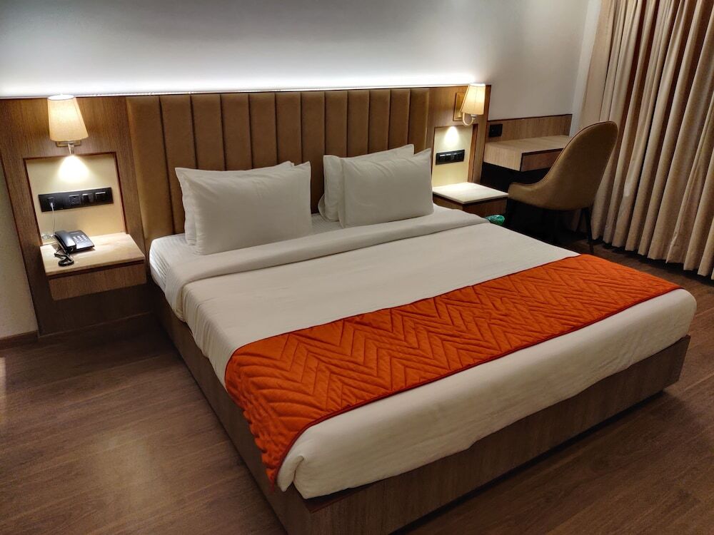 Нагпур: The Seven Hotel