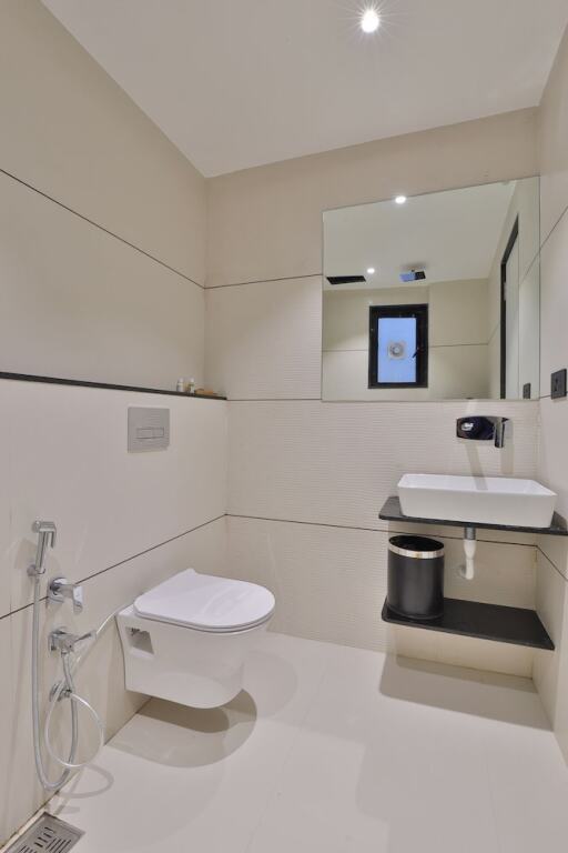 Сурат: Hotel Elements