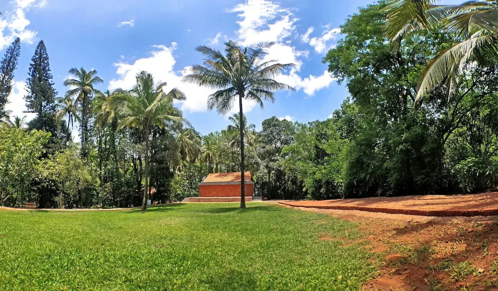 Белагави: The Orchard Resort