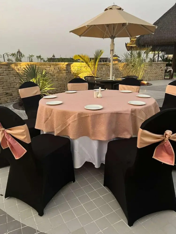 Орай: Shyama Sarovar Portico