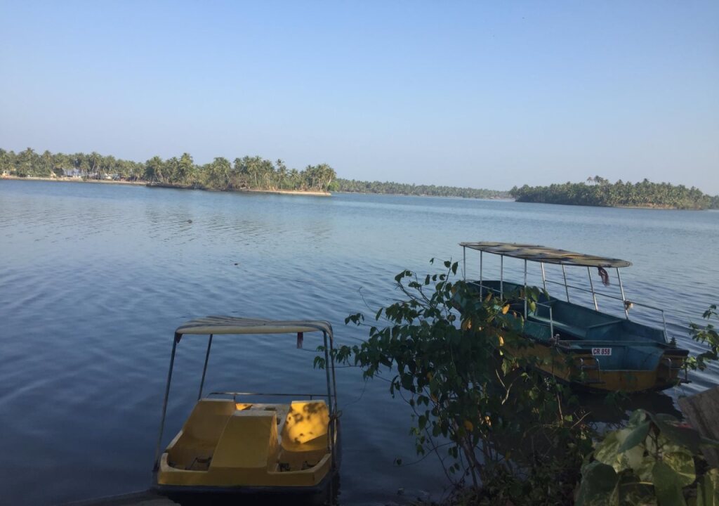 Малпе: Paradise Lagoon