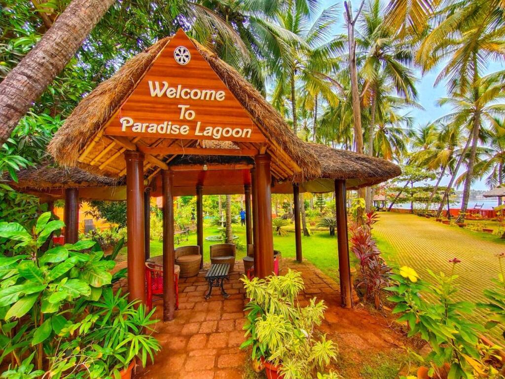 Малпе: Paradise Lagoon
