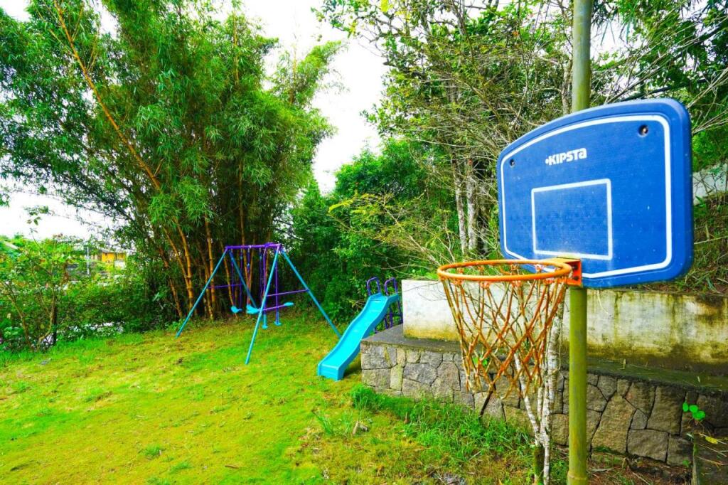 Рамаккалмеду: Shola Crown Resort - Munnar