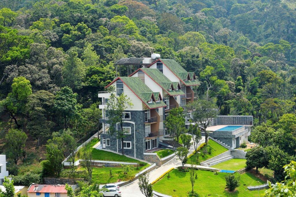 Рамаккалмеду: Shola Crown Resort - Munnar