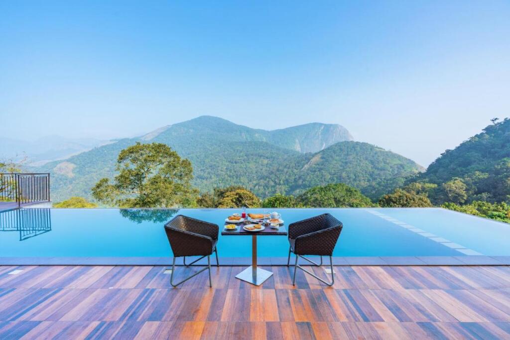 Рамаккалмеду: Shola Crown Resort - Munnar