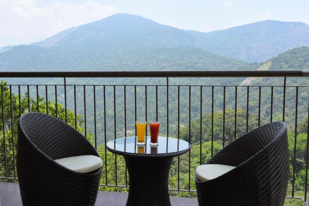 Рамаккалмеду: Shola Crown Resort - Munnar