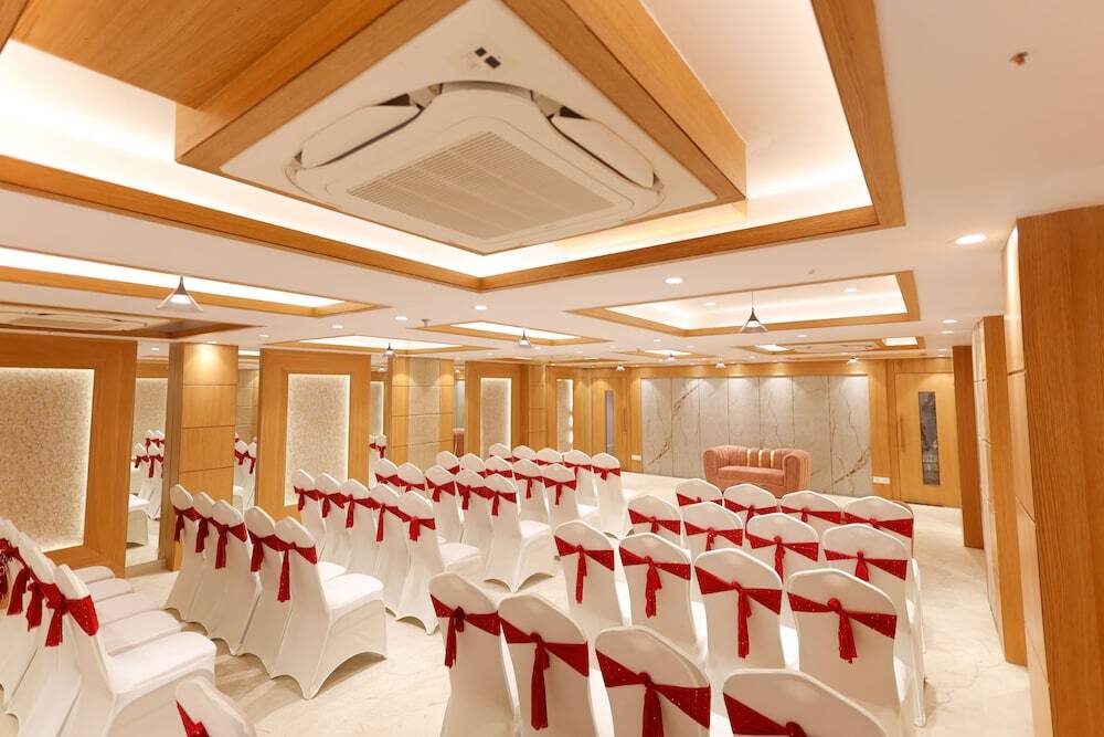 Варанаси: Hotel Sarc Inn