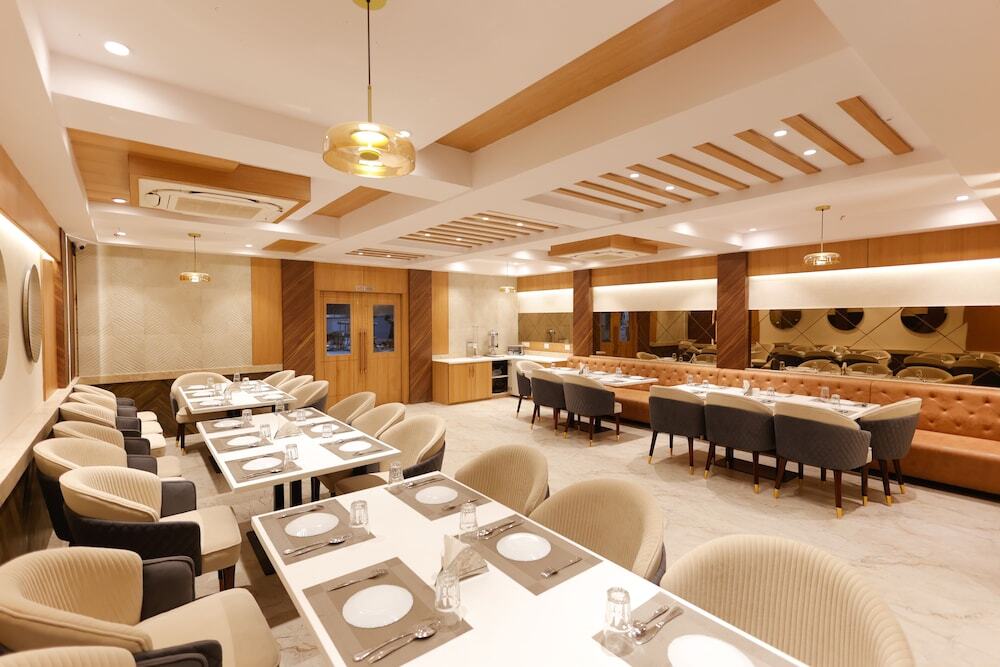 Варанаси: Hotel Sarc Inn