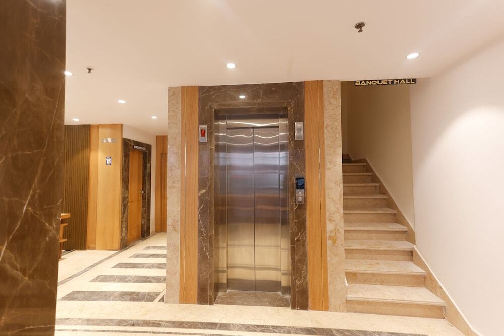 Варанаси: Hotel Sarc Inn