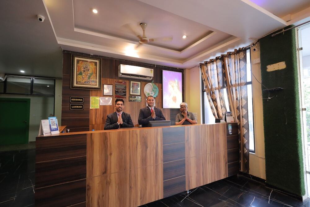 Вриндаван: Tulsi Garden - Near Prem Mandir Vrindavan