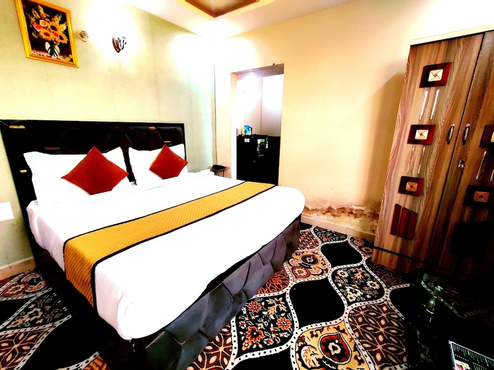Вриндаван: Tulsi Garden - Near Prem Mandir Vrindavan