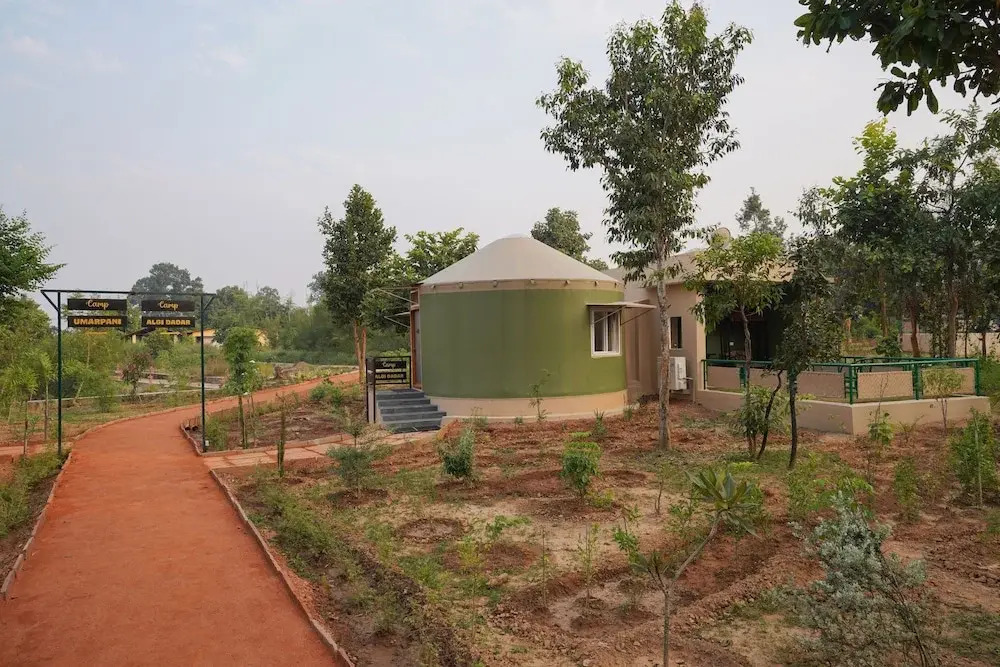 Баихар: Tathastu Kanha