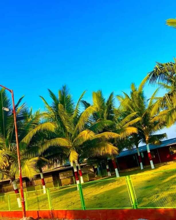 Шривардхан: Beach Village Resort