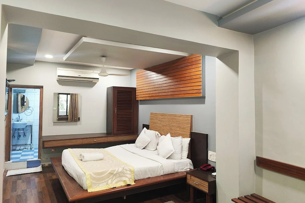 Гора Абу: Hotel maharaja international