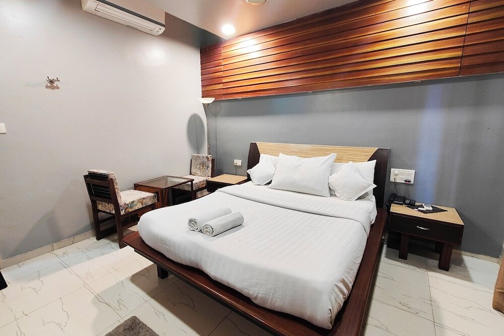 Гора Абу: Hotel maharaja international