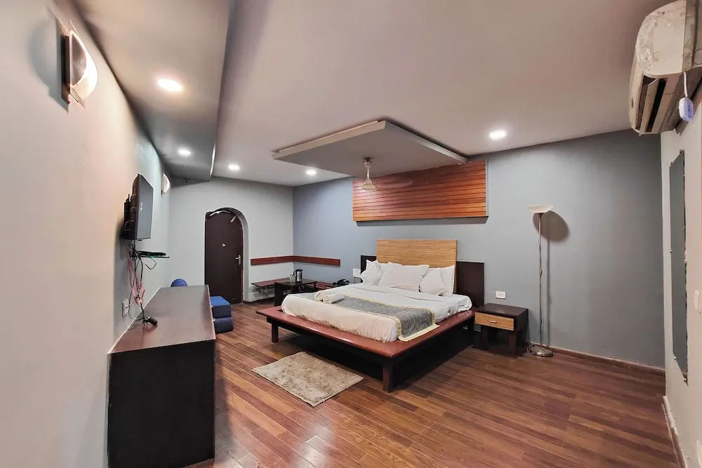 Гора Абу: Hotel maharaja international