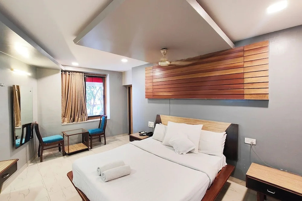 Гора Абу: Hotel maharaja international