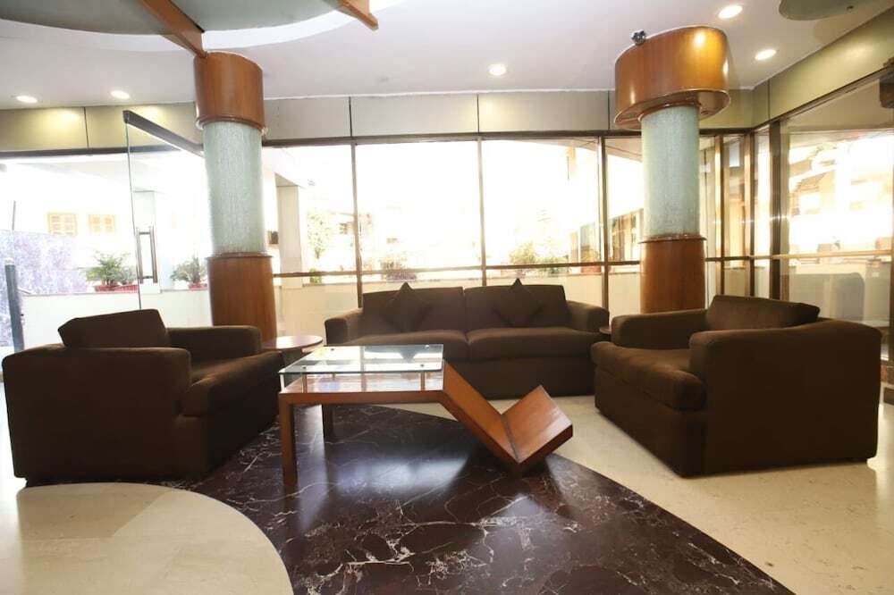 Гора Абу: Hotel maharaja international
